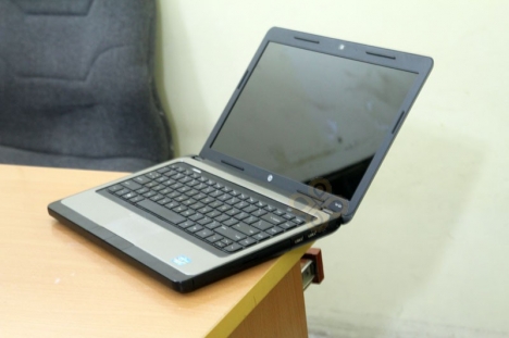 Laptop HP 430 Core i5-2410M Ram 4GB HDD 500GB VGA ON Màn Hình 14 Inch Máy Đẹp