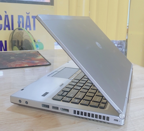 Laptop HP Elitebook 8460P Core i5-2450M Ram 4GB HDD 500GB VGA ON Máy Vỏ Nhôm Đẹp