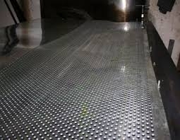 mua tôn đột dập lỗ ở đâu giá tốt?