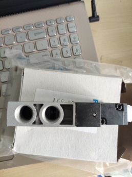 Hàng sẵn kho - Van điện từ Festo CPE18-M1H-3GL-1/4