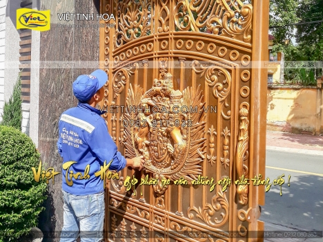 Sơn lại cổng nhôm đúc, cổng biệt thự