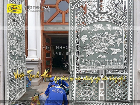 Sơn lại cổng nhôm đúc, cổng biệt thự