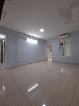 Bán nhà khu C4 tập thể Nam Đồng, Đống Đa, Hà Nội.