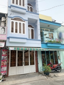 Hàng Hiếm - Nhà 2 Lầu ST Mặt Tiền Đường Số Lý Phục Man, P.Bình Thuận, Quận 7