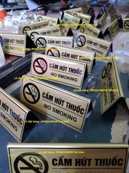 Xưởng sản xuất biển No smoking, biển báo cấm hút thuốc mica, inox giá – Làm biển văn phòng