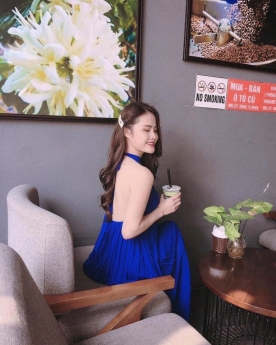 Cho thuê người yêu đi dự lịch