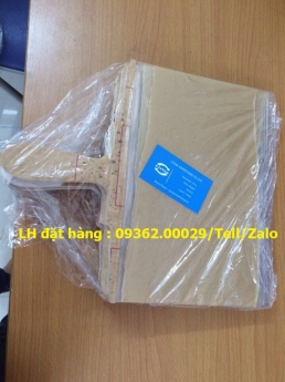 Bảng cầm tay đón khách tại sân bay- Chuyên cung cấp biển đón cầm tay giá rẻ