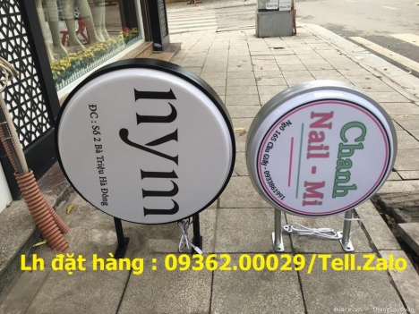 Thi công lắp đăt biển quảng cáo hộp đèn hút nổi tại Hà Nội giá rẻ tiện lợi