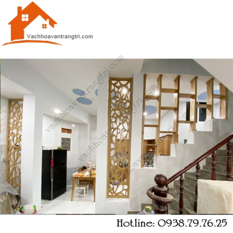 Quận 12- Vách ngăn cầu thang phong thủy cnc đẹp hiện đại