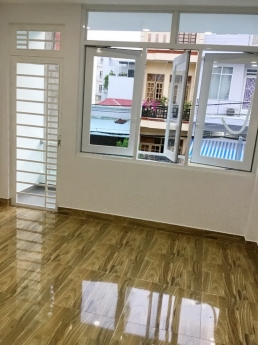 Nhà Nguyên Căn 2 Lầu Hẻm Xe Hơi 502 Huỳnh Tấn Phát, Quận 7