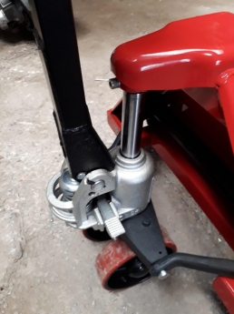 Xe nâng tay thấp toàn quốc 0905661595