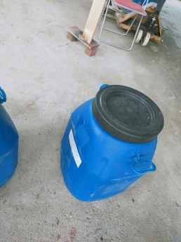 Thanh lý thùng phuy nhựa cũ 50l 0905661595