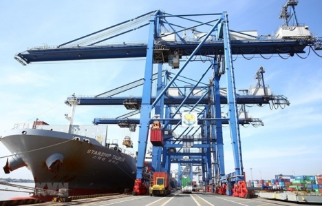 cước vận tải container , đường bộ, đường biển