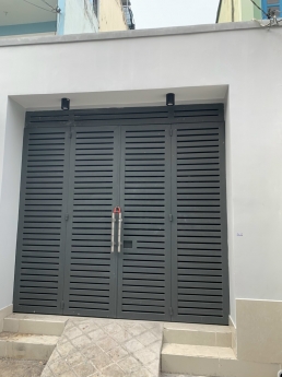 Cần bán gấp nhà tại Nguyễn Súy giá hợp lý