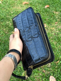 XƯỞNG SẢN XUẤT VÍ DA TRUCHI