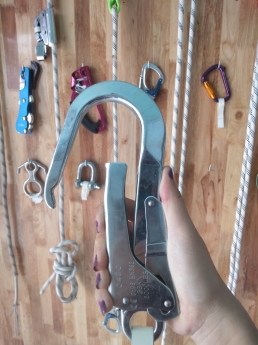 Móc lớn Adela H3103