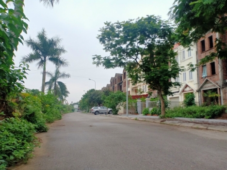 CẦN BÁN NHÀ 4 TẦNG XÂY THÔ KHU KĐT DƯƠNG KINH NEW CITY