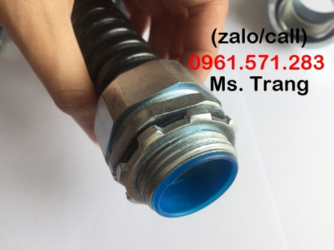 Đầu nối ren ngoài dùng cho ống ruột gà vào máng cáp