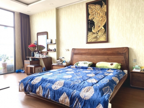 Tràng An Complex, căn hộ 03PN, 98.1m2, tầng trung view nội khu.Giá 4,2 tỷ.