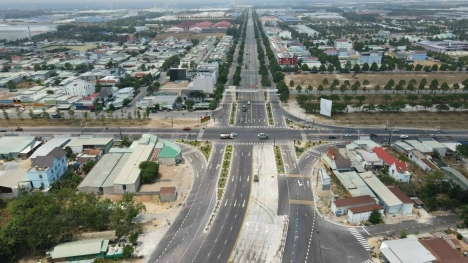 Bán Đất QL 13 ngay trung tâm - lh 0338368718