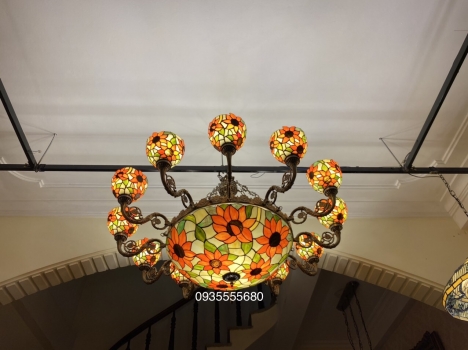 Đèn chùm tiffany hoa hướng dương lạ mắt