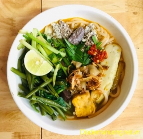 Quán Canh Bún Bánh Đa Cua Ngon Quận 3