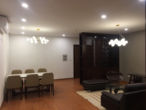 CC Học viện Quốc Phòng, 03PN, tầng trung, Bc: Nam, full đồ, đã có sổ giá 3,4 tỷ.