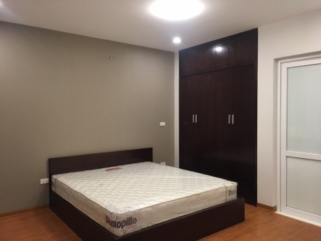 CC Học viện Quốc Phòng, 03PN, tầng trung, Bc: Nam, full đồ, đã có sổ giá 3,4 tỷ.