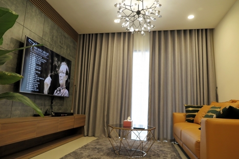  Kosmo Tây Hồ, căn hộ 02PN, diện tích 81m2, đã làm full nội thất đẹp, giá 3.2 tỷ.