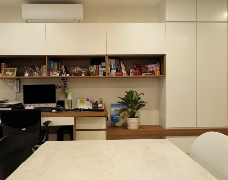  Kosmo Tây Hồ, căn hộ 02PN, diện tích 81m2, đã làm full nội thất đẹp, giá 3.2 tỷ.