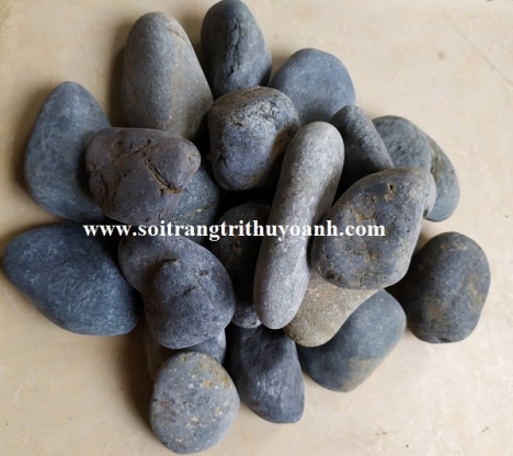 Sỏi đen tự nhiên rải rãnh hồ bơi