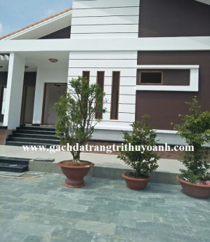 Đá tự nhiên lát sân vườn
