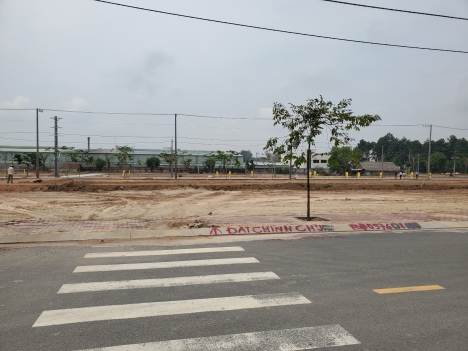 Đất cao tốc Mỹ Phước - Tân Vạn lh: 0338368718