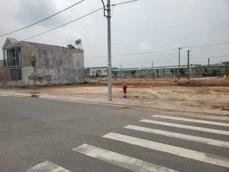 Đất cao tốc Mỹ Phước - Tân Vạn lh: 0338368718
