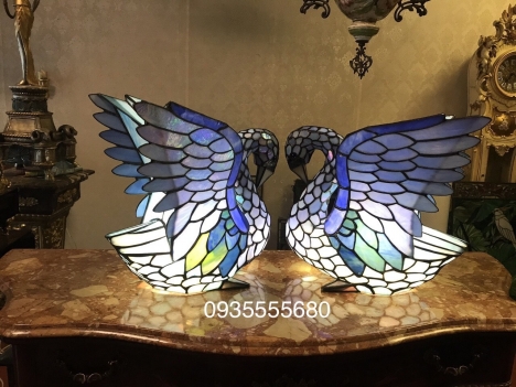 Đèn tiffany hình thiên nga đáng yêu
