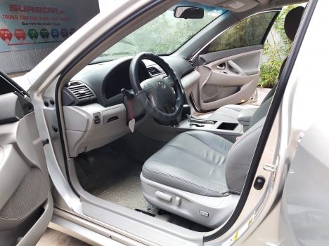 Bán xe Toyota Camry LE, đời 2007, màu Bạc, nhập khẩu Mỹ, giá 465 triệu