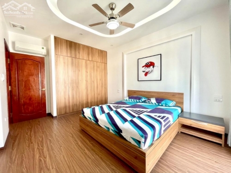 Bán biệt thự liền kề Vinhomes Riverside DT 90m2 giá 15.2 Tỷ LH 0969866063