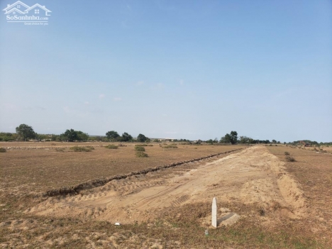 2200m2 đất ngay sát đường DT716B, sẵn sổ, 2,7 tỷ có thương lượng