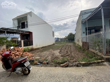 Bán 400m2 đất tại đường Lê Lợi- Liên Nghĩa- Đức Trọng giá 1,8 tỷ