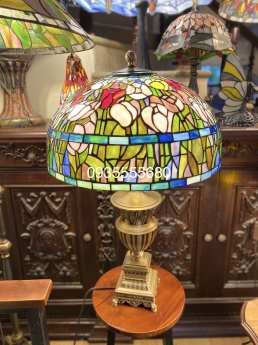 Đèn bàn tiffany hoạ tiết hoa tuylip hàng Âu cổ