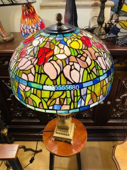 Đèn bàn tiffany hoạ tiết hoa tuylip hàng Âu cổ