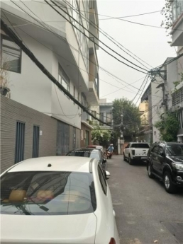 Nguyên tầng cho thuê máy lạnh điện nước đầy đủ đi lại thuận tiện gần trung tâm và chợ