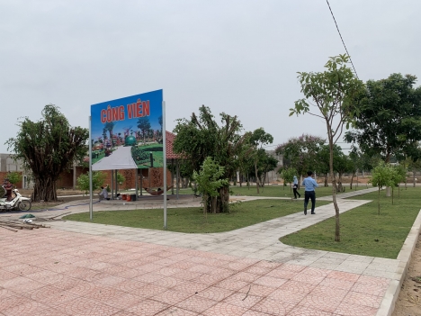Cần bán lô đất nằm ngoài mặt tiền QL13