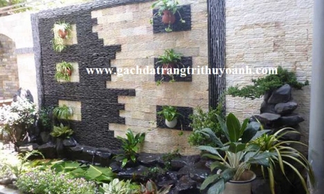 Đá tự nhiên trang trí tiểu cảnh sân vườn