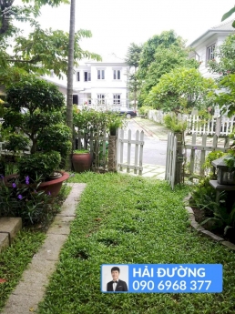 Cho thuê biệt thự song lập Thủ Đức Garden Homes sân vườn rộng, DT 250m2, Hướng Đông Nam