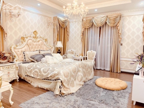 Bán Đất 210m2 Tặng luôn Biệt Thự, Nội Thất Cao Cấp