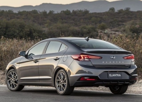 Elantra siêu hot, thủ tục đơn giản