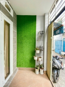 Nhà lầu trục chính hẻm 6 Bùi Thị Xuân gần công viên Hùng Vương giá dưới 2tỷ
