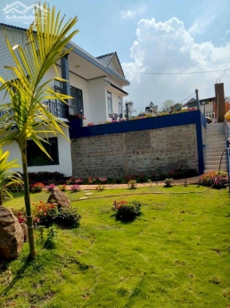 Bán nhà đẹp nghỉ dưỡng Bảo Lộc hẻm Phó Đức Chính cách trung tâm thành phố 5p