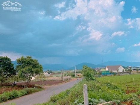 gd cần tiền bán gấp lô đất Đức trọng gần trung tâm bán nhanh